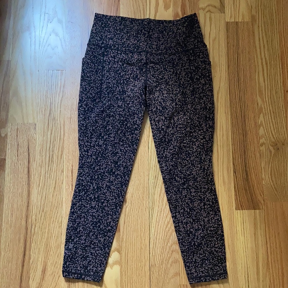 Athleta salutation stash pocket pant II 7/8